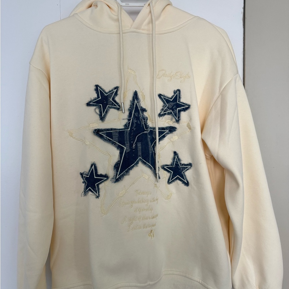 Aelfric Eden Cream Hoodie with Navy Star Design